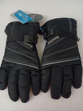 Winter Proof Size M Ski Glove/ Gants De Ski New